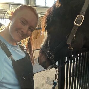 Meet your Posher, Caitlyn_fairis